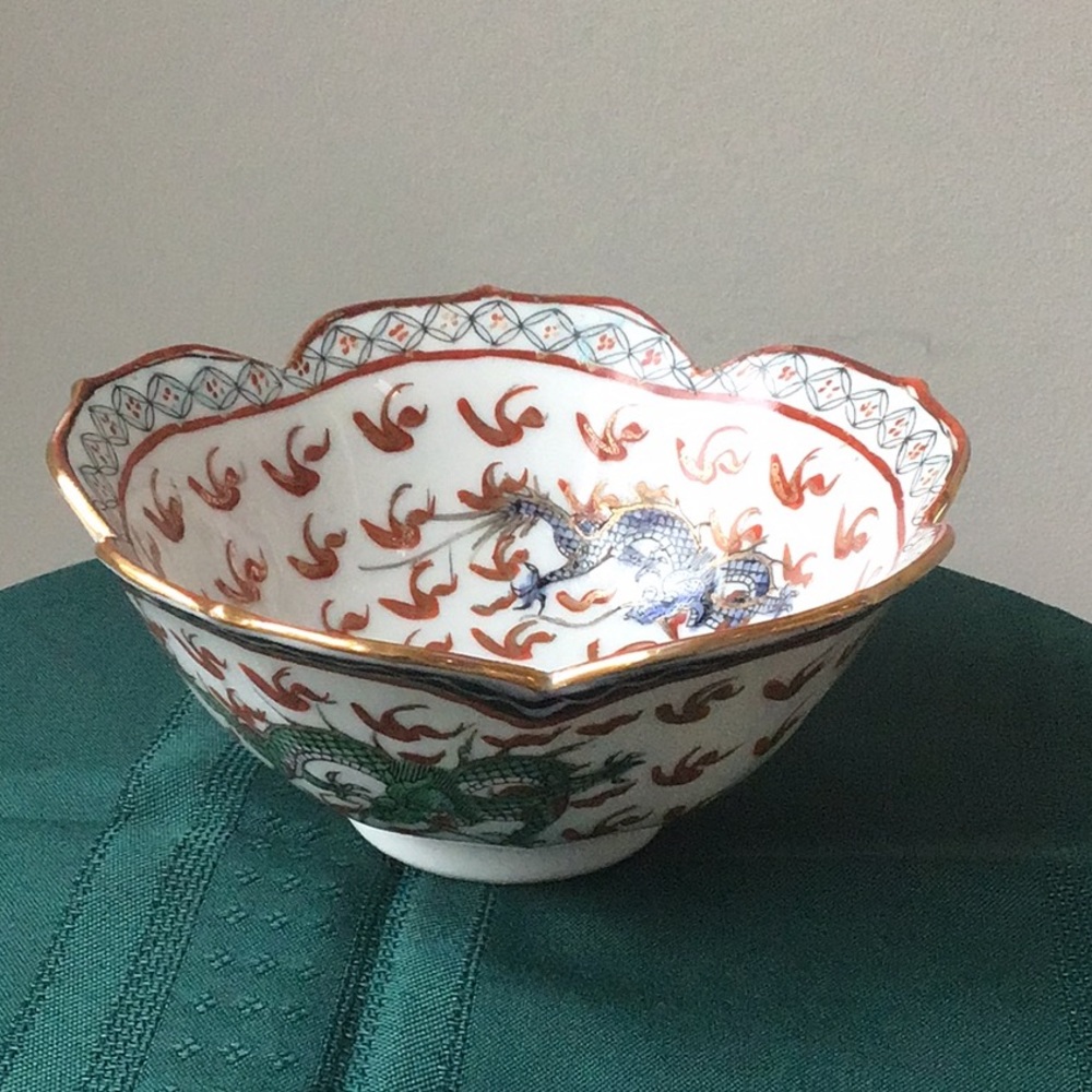 Vintage Japanese‎ Bowl Dragons Decorated Ceramic Painted Year of The Dragon